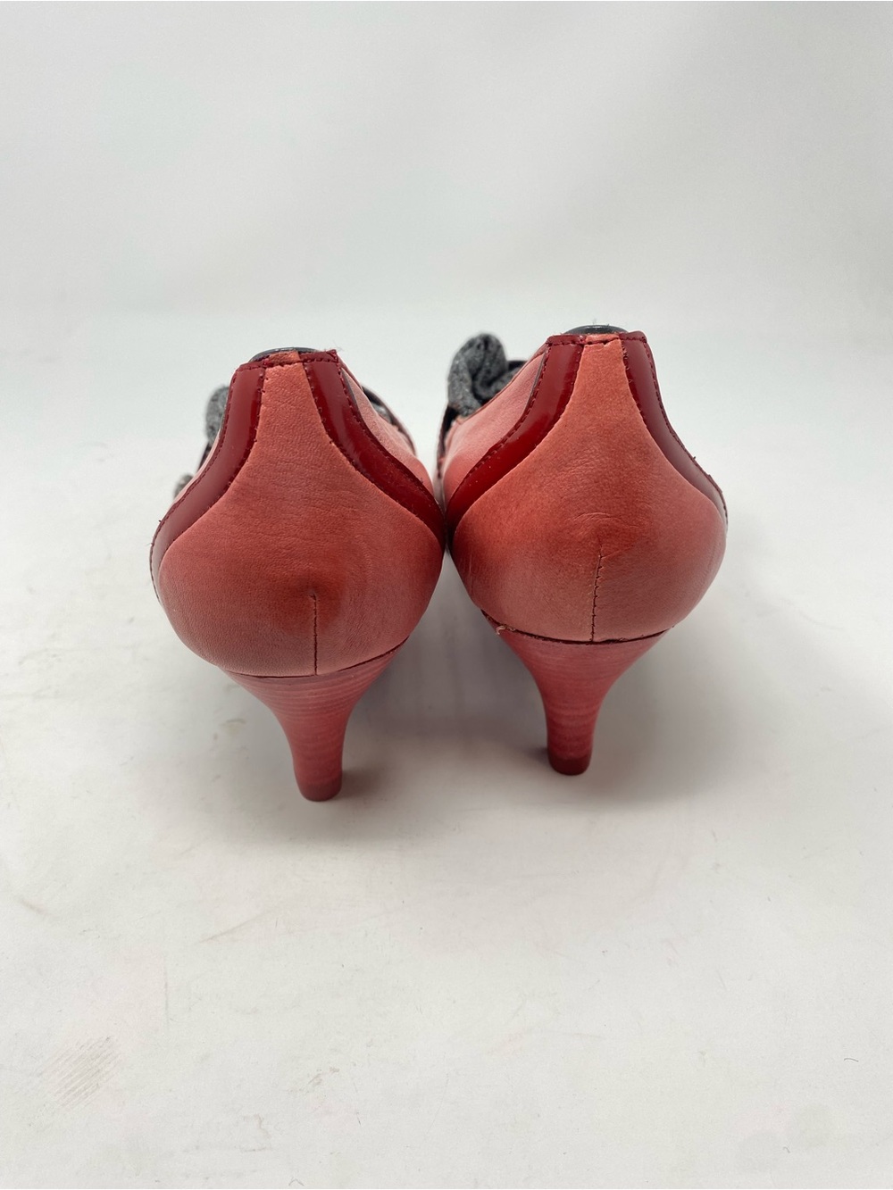 Poetic License Love Letter Mary Jane Red Leather Heels Gray Fabric Trim Retro - Picture 4 of 12